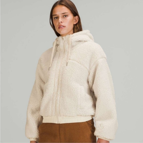 Lululemon Athletica Women's Cream Fleece Jacket reversible. NWOT. Ivory - Picture 1 of 8